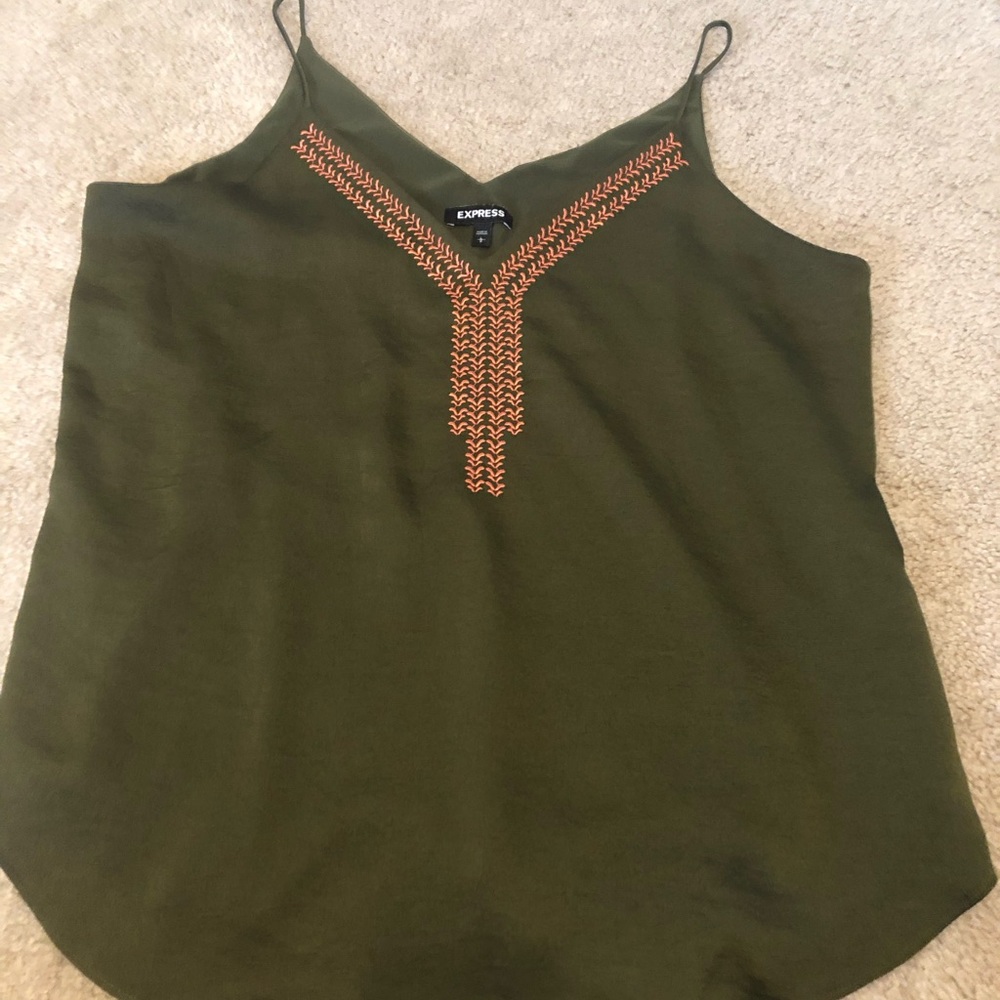 Express Downtown Cami - Olive